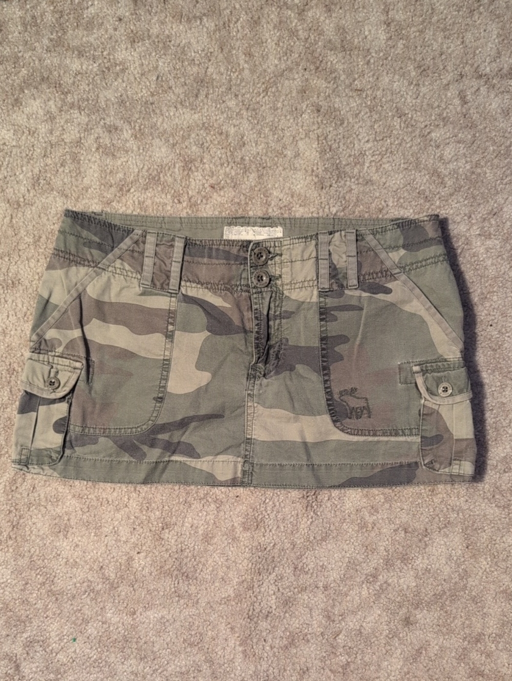 Y2K Abercrombie & Fitch Green Camo Utility Mini Skirt - Picture 1 of 11